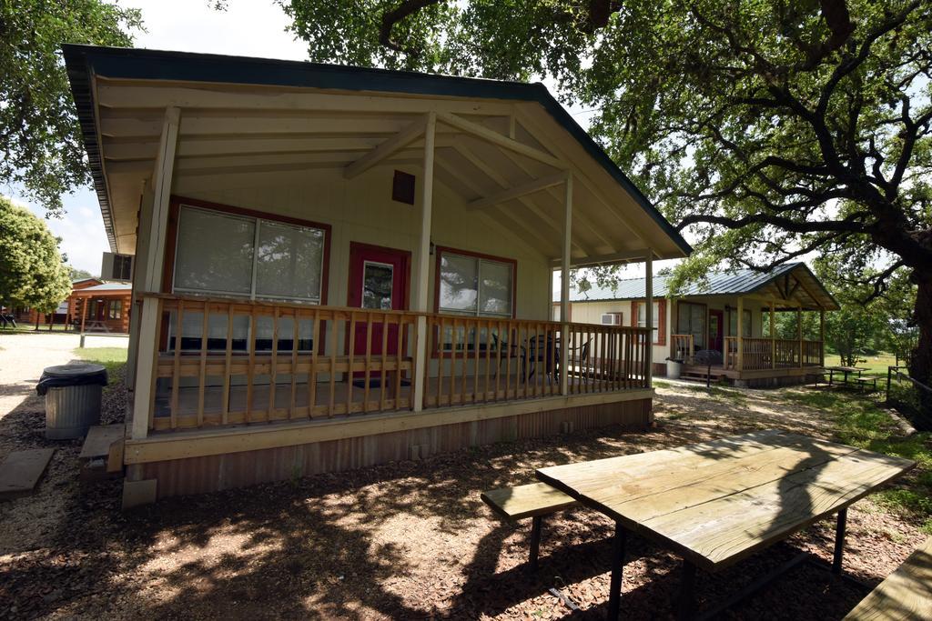 River Bluff Cabins Rio Frio Zewnętrze zdjęcie